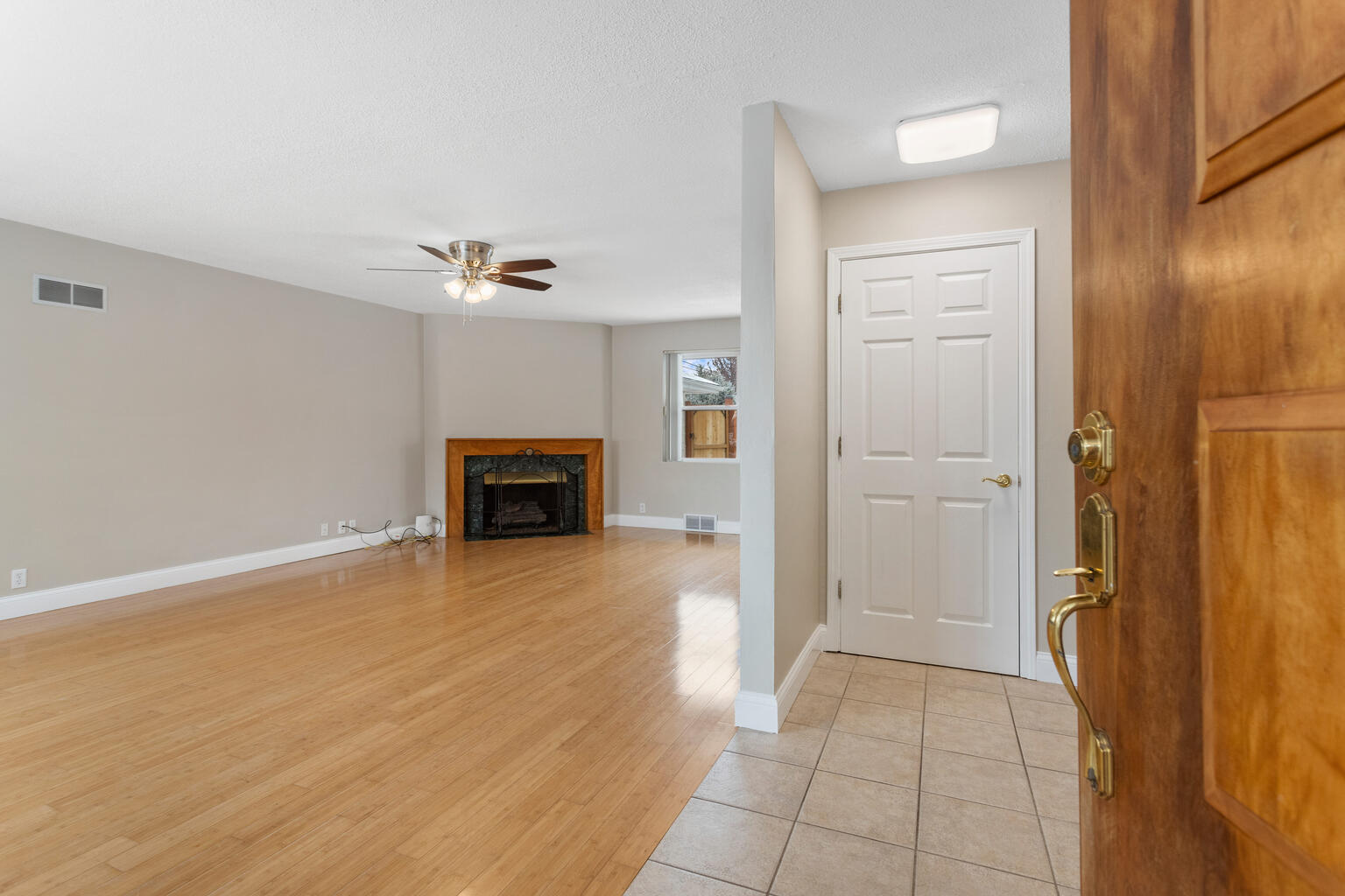 814 Ventura Road Champaign, IL 61820 - Photo 6 of 48 Gallery Image 6