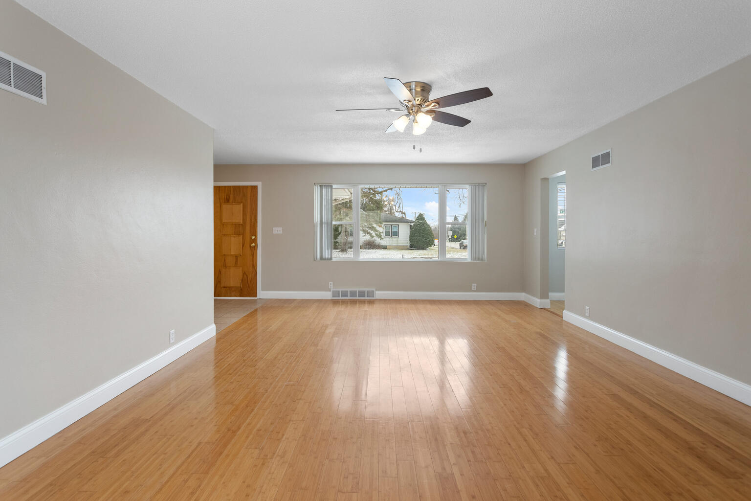 814 Ventura Road Champaign, IL 61820 - Photo 8 of 48 Gallery Image 8