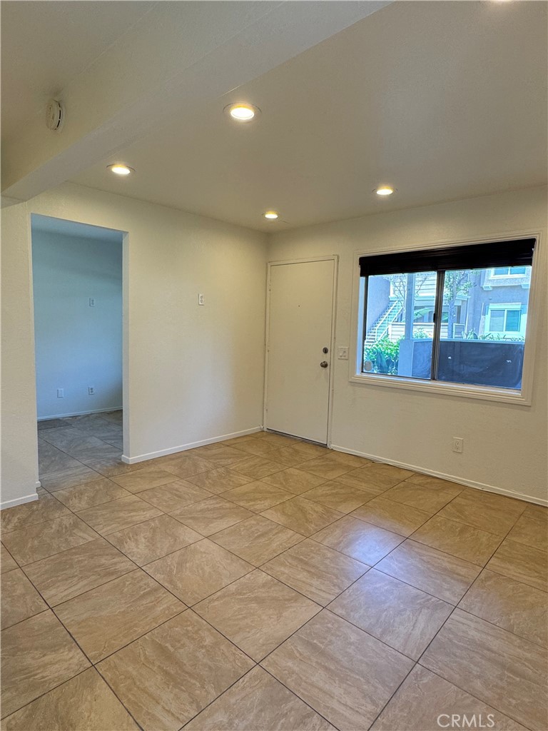 3645 Country Oaks Loop, Unit G Ontario, CA 91761 - Photo 13 of 22