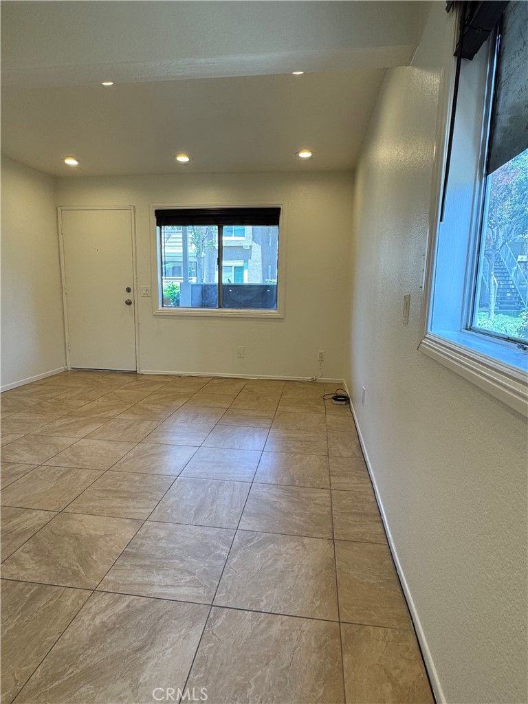 3645 Country Oaks Loop, Unit G Ontario, CA 91761 - Photo 14 of 22