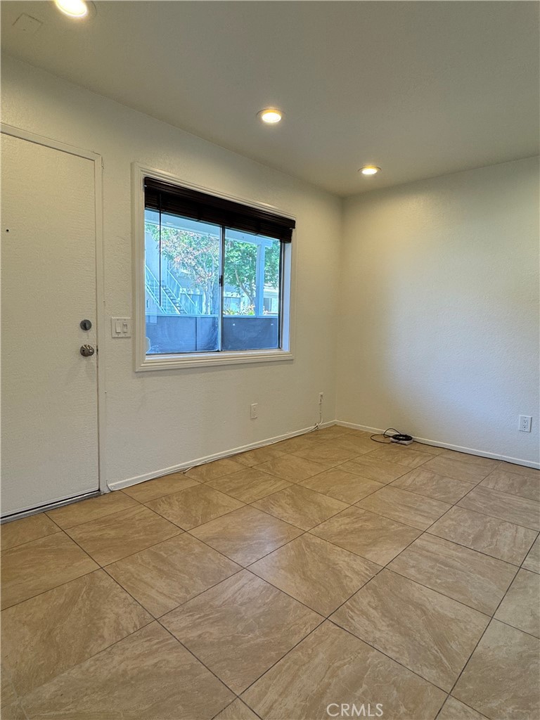 3645 Country Oaks Loop, Unit G Ontario, CA 91761 - Photo 16 of 22