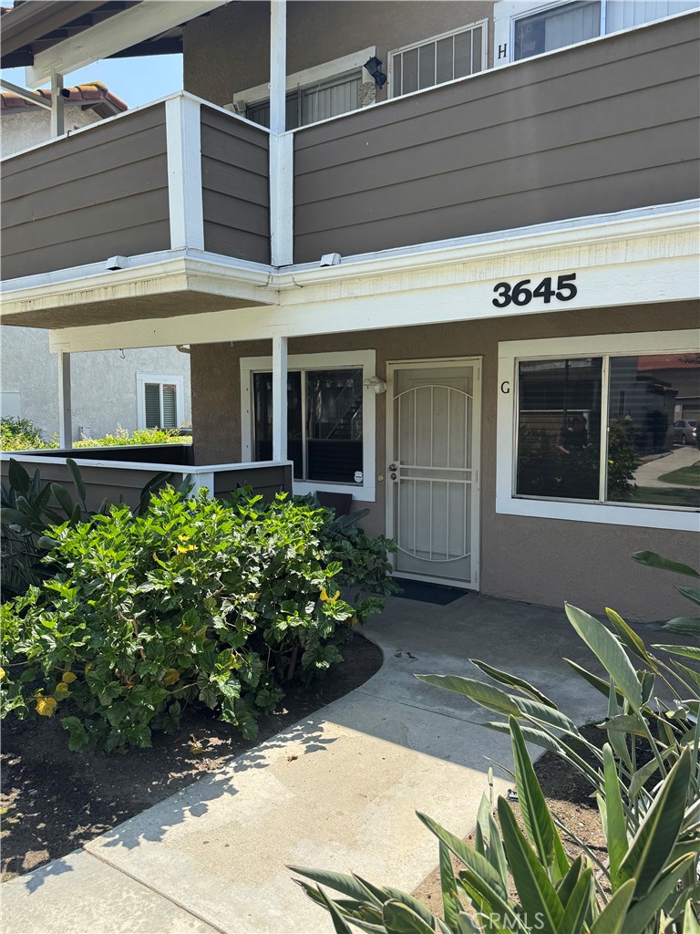 3645 Country Oaks Loop, Unit G Ontario, CA 91761 - Photo 3 of 22