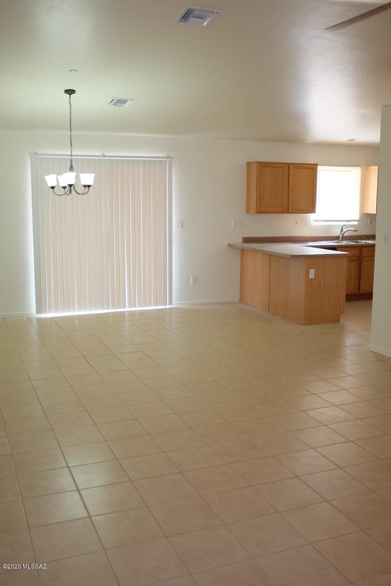 5640 North Avra Road Tucson, AZ 85743 - Photo 6 of 17 Gallery Image 6