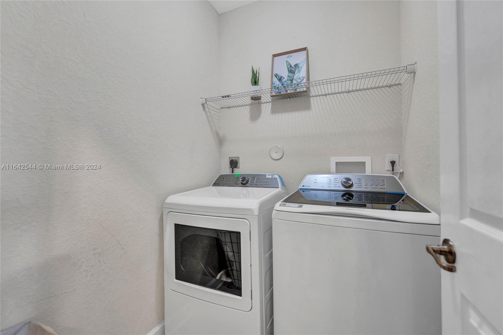 24144 Southwest 113th Path Homestead, FL 33032 - Photo 4 of 25