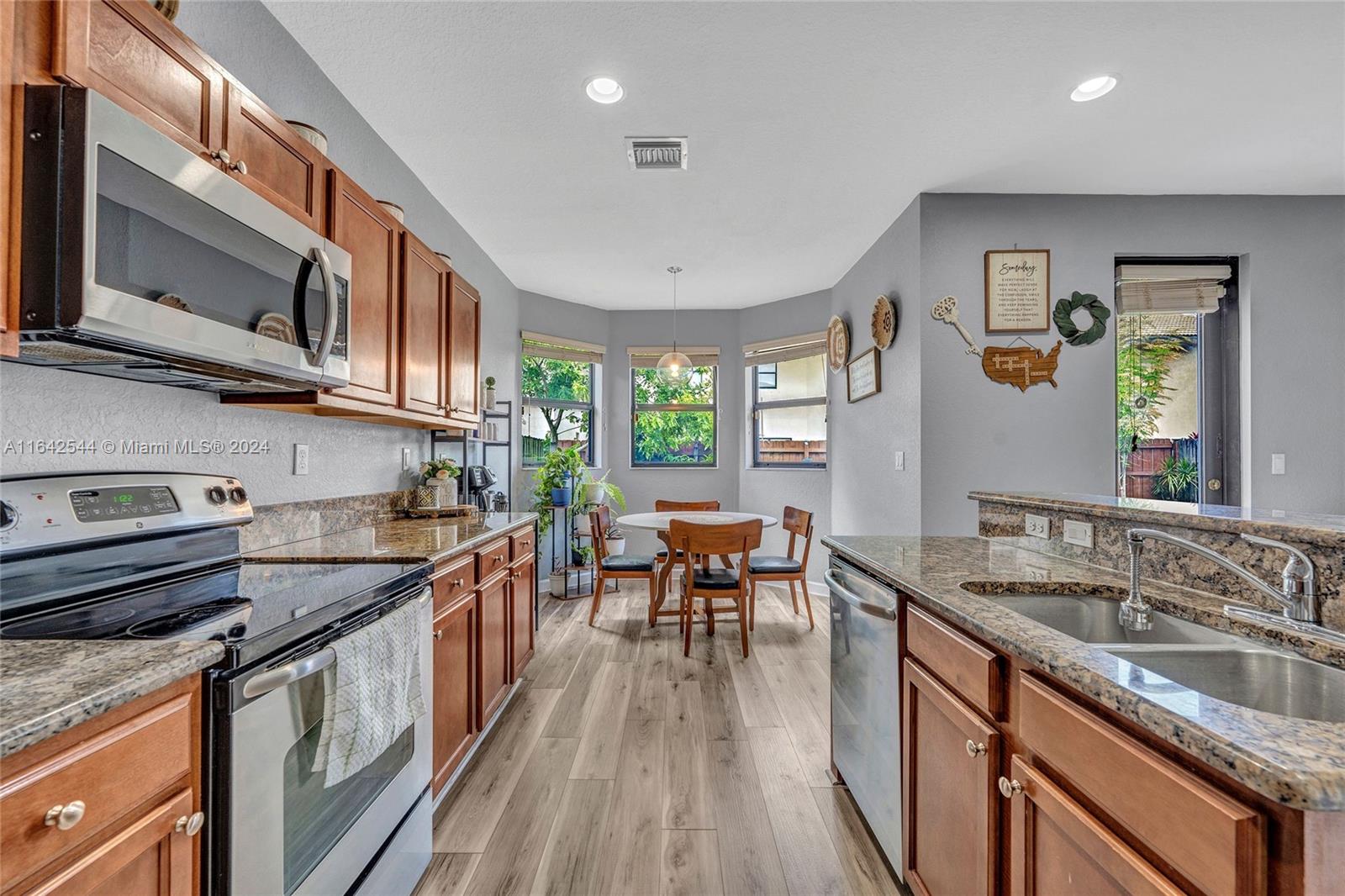 24144 Southwest 113th Path Homestead, FL 33032 - Photo 7 of 25