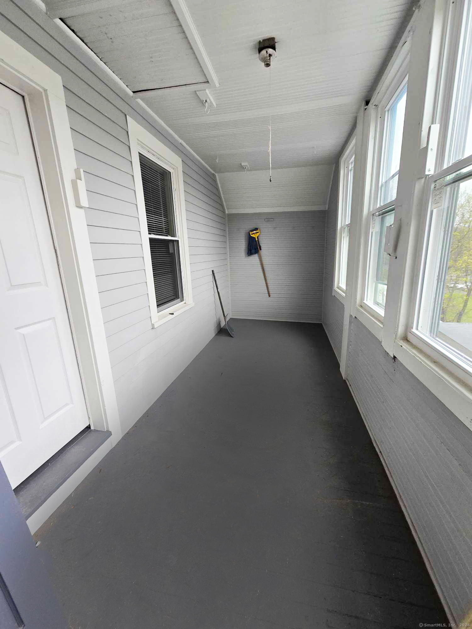 652 Watertown Avenue Waterbury, CT 06708 - Photo 10 of 10