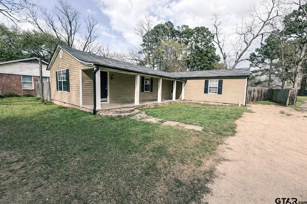 $320,000 | 416 Lafayette Street, Pittsburg, TX 75686