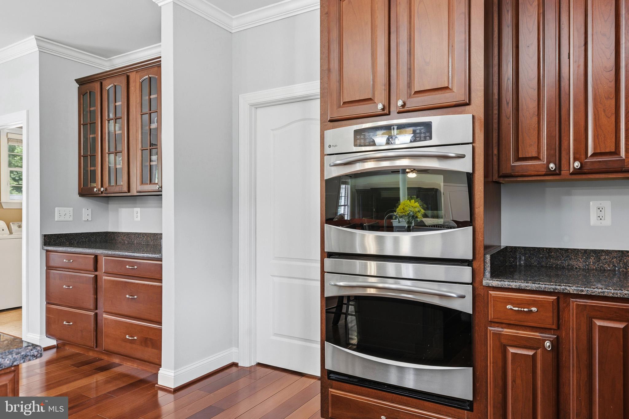 4570 Hawthorne Road Indian Head, MD 20640 - Photo 18 of 82 Double ovens