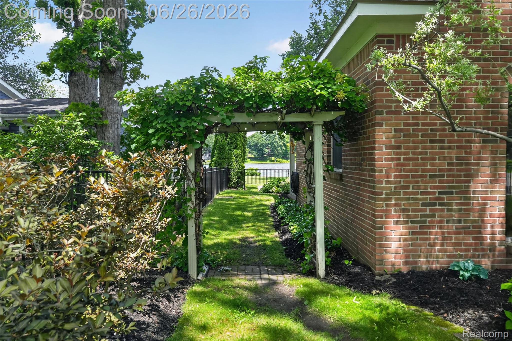 3478 Lexington Road Waterford, MI 48328 - Photo 36 of 52 50-3478-Lexington-Dr-Waterford-Township-MI-48328-WindowStill.jpg