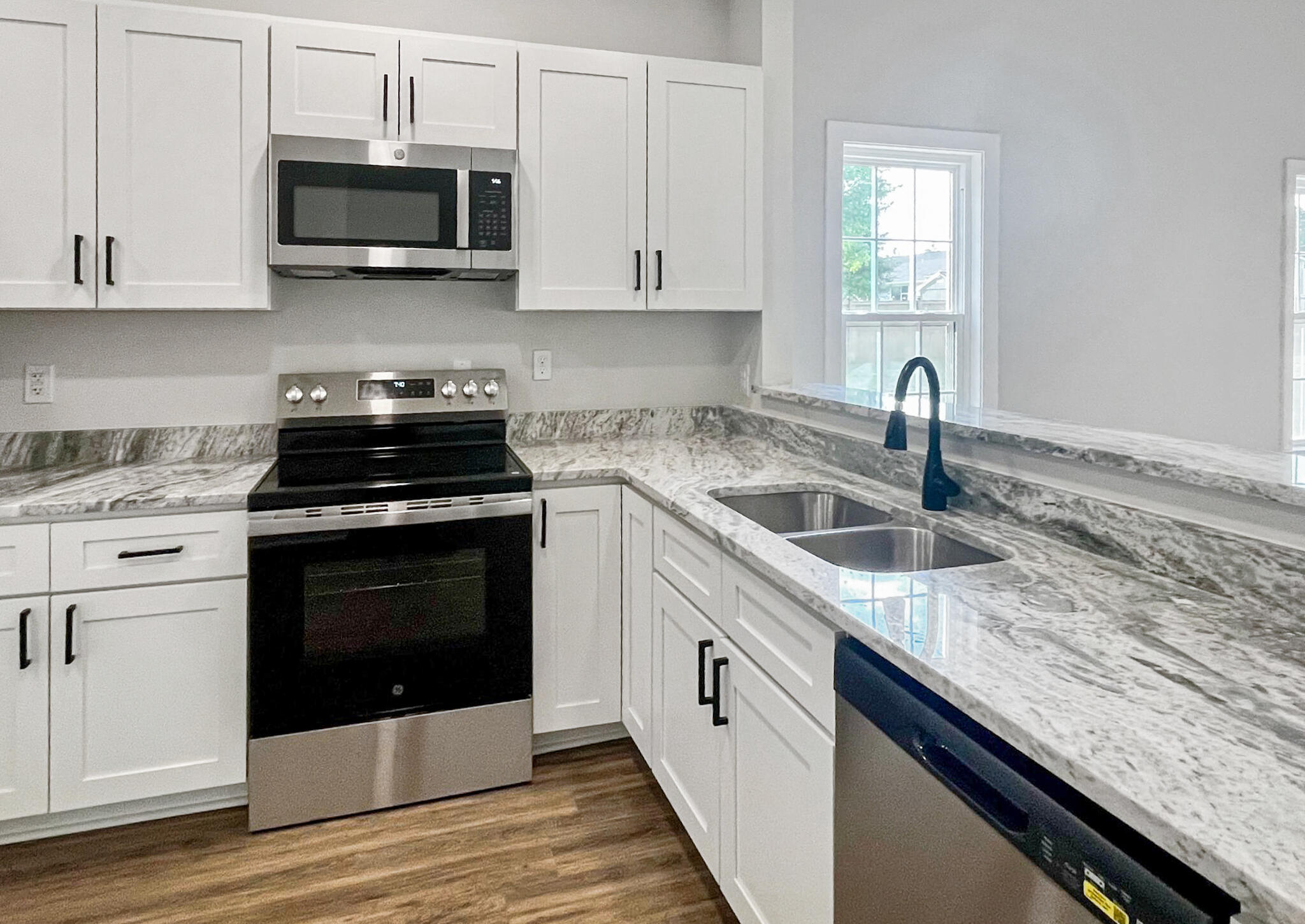 222 New Iris Lane Ridgeville, SC 29472 - Photo 5 of 22 5
