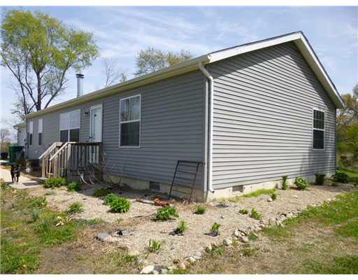 240 North Thorn Road Walkerton, IN 46574 - Photo 16 of 24