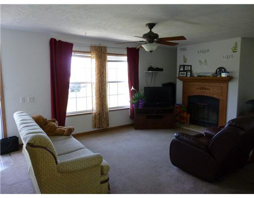 240 North Thorn Road Walkerton, IN 46574 - Photo 4 of 24