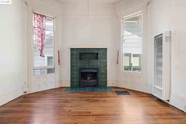 $795,000 | 102 Hamilton Place, Oakland, CA 94611