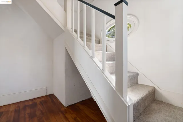 $795,000 | 102 Hamilton Place, Oakland, CA 94611