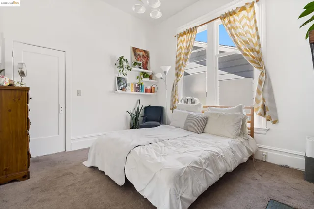 $795,000 | 102 Hamilton Place, Oakland, CA 94611