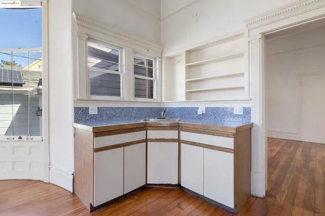 $795,000 | 102 Hamilton Place, Oakland, CA 94611