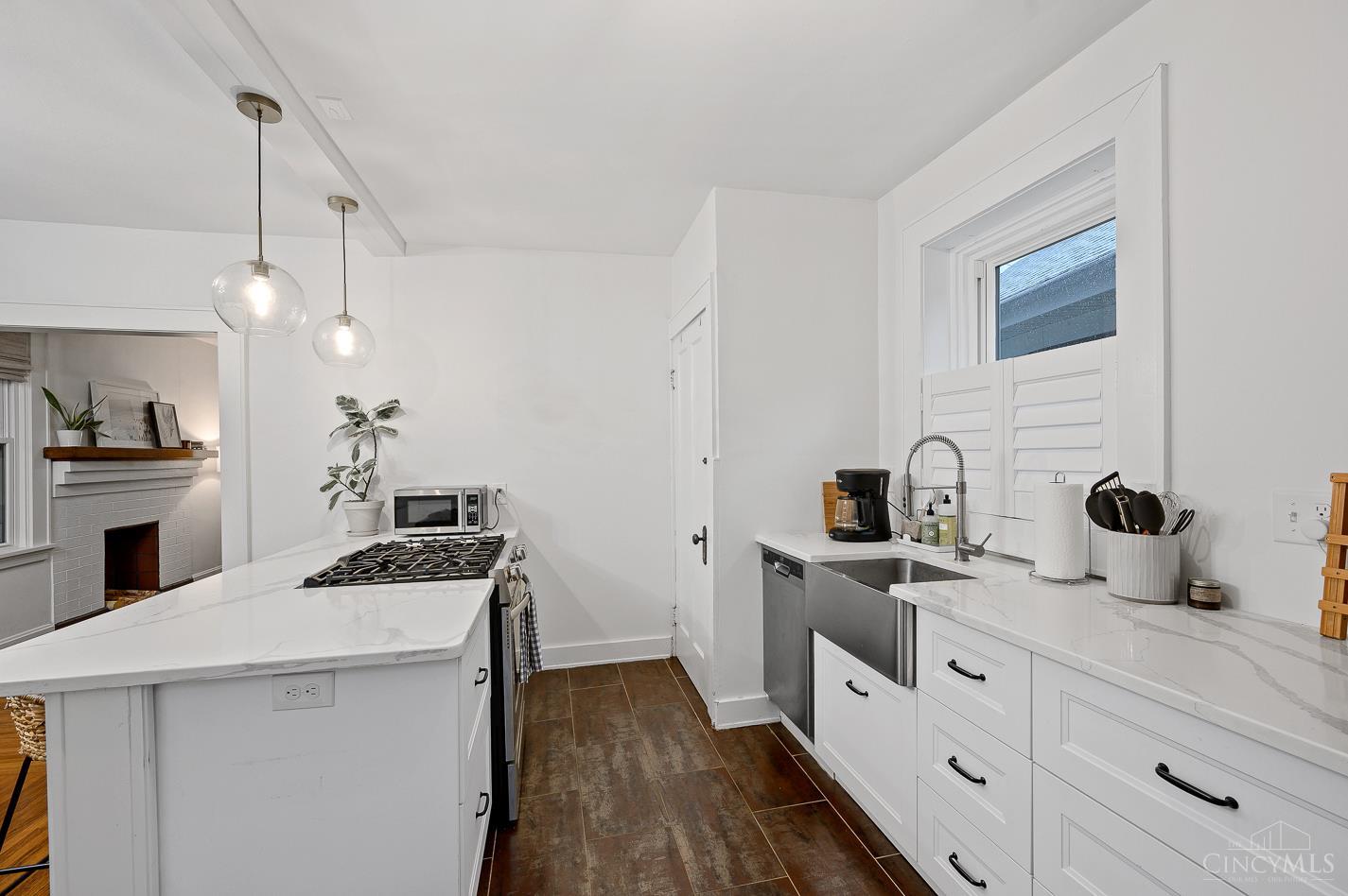 5806 Montgomery Road Cincinnati, OH 45212 - Photo 13 of 36