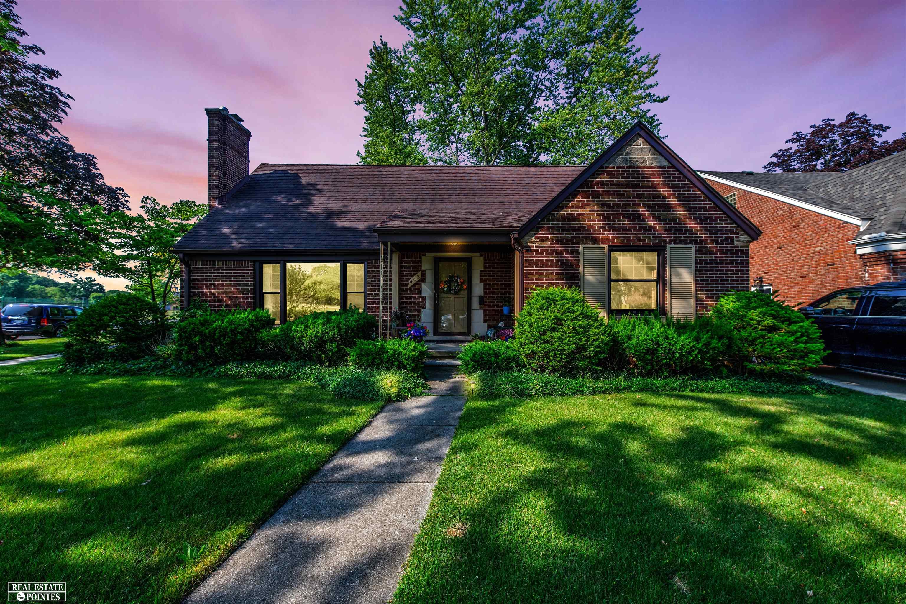 403 Cloverly Road Grosse Pointe Farms, MI 48236 - Photo 3 of 32