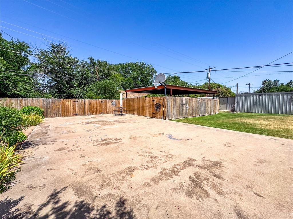 703 N Avenue East Haskell, TX 79521 - Photo 39 of 40