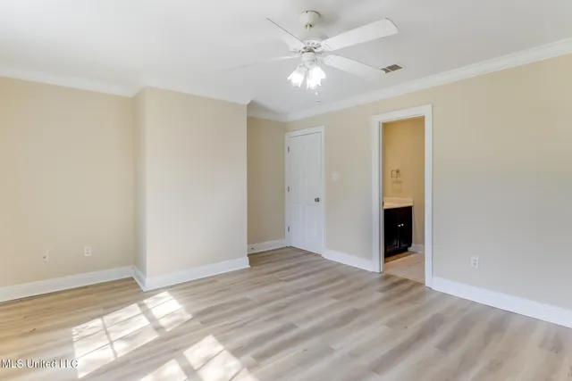 $519,500 | 454 Carmargue Lane, Biloxi, MS 39531