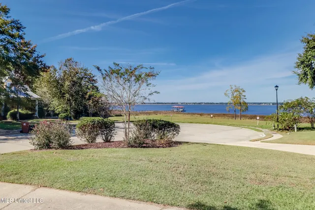 $519,500 | 454 Carmargue Lane, Biloxi, MS 39531