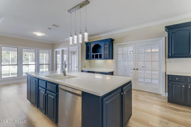 $519,500 | 454 Carmargue Lane, Biloxi, MS 39531