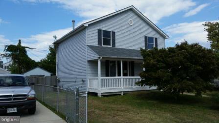 8246 Cornwall Road Baltimore, MD 21222 - Photo 2 of 18 Exterior (Front)