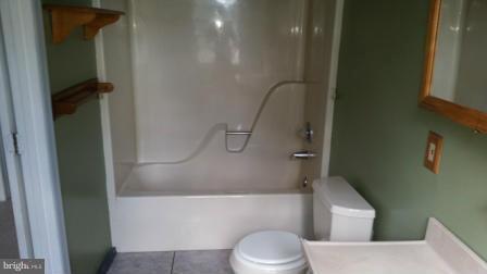 8246 Cornwall Road Baltimore, MD 21222 - Photo 16 of 18 Interior (General)