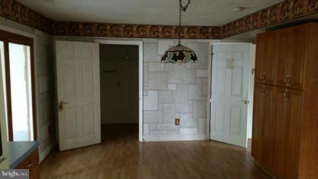 8246 Cornwall Road Baltimore, MD 21222 - Photo 7 of 18 Interior (General)