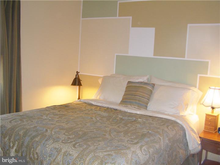 247 Clamer Road Ewing, NJ 08628 - Photo 12 of 20 Master Bedroom