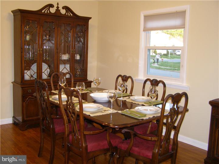 247 Clamer Road Ewing, NJ 08628 - Photo 4 of 20 Dining Room