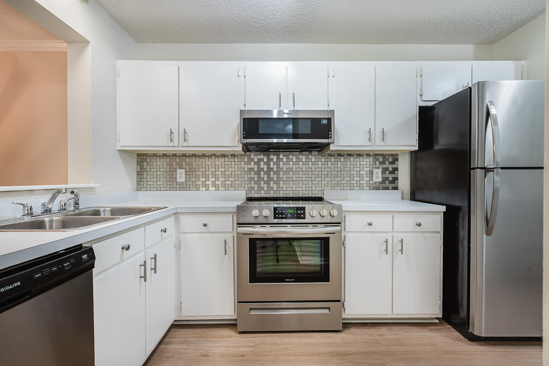 1161 Shadow Lake Circle, Unit I Mount Pleasant, SC 29464 - Photo 7 of 37 1161ShadowLakes-8