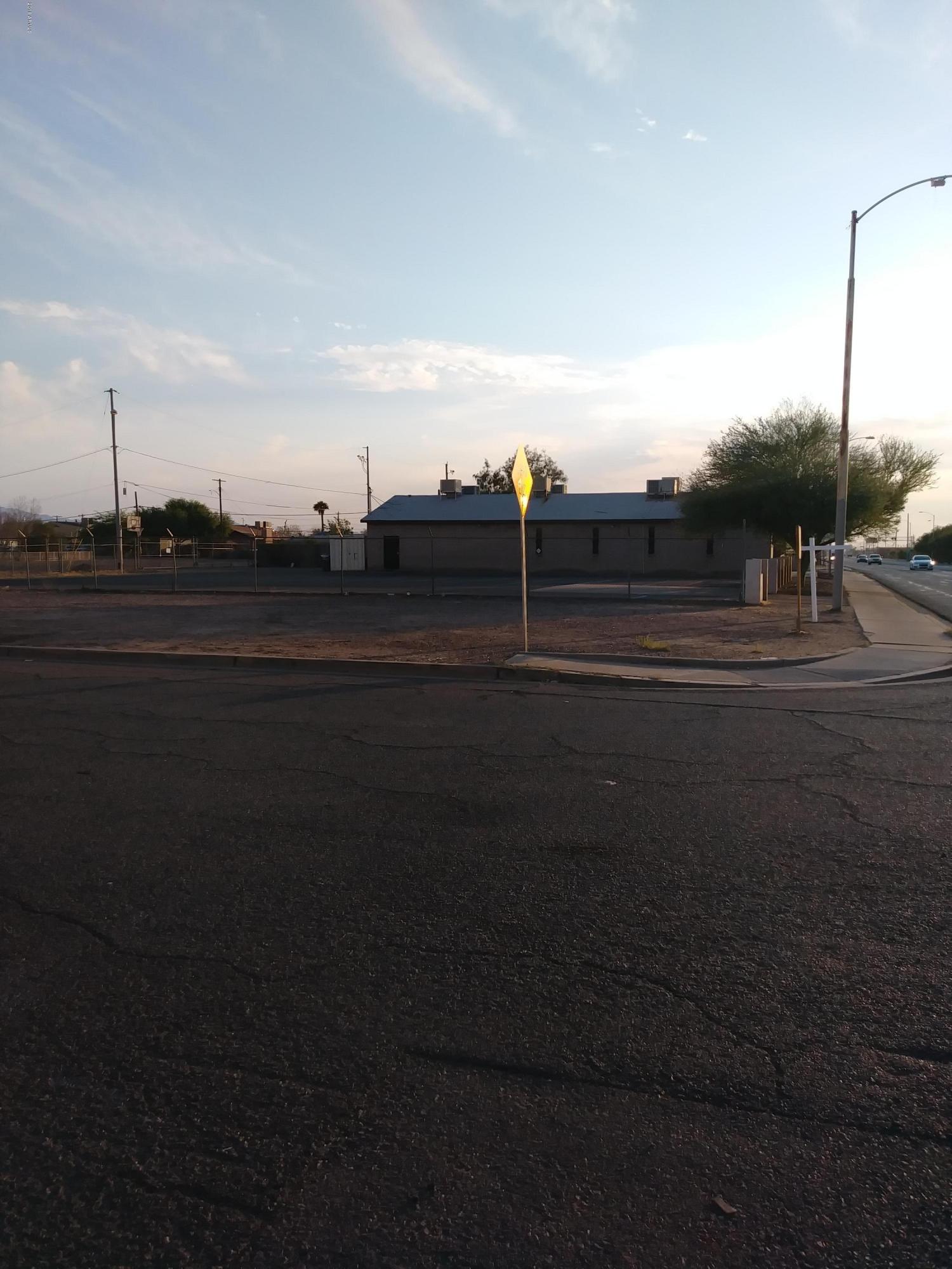 803 West Buckeye Road, Unit 6 Phoenix, AZ 85007 - Photo 3 of 5 20180614_184723