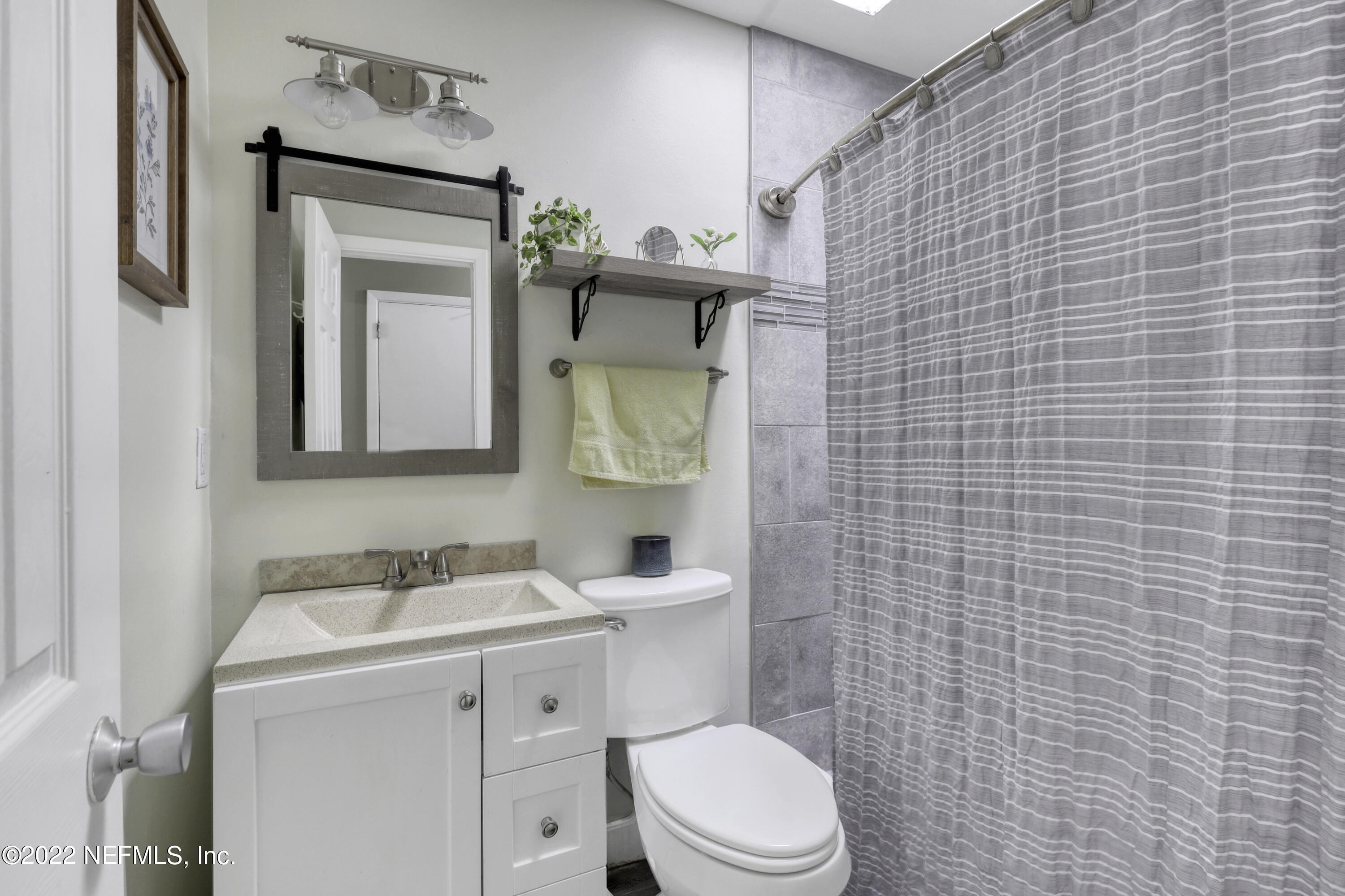 4168 Pine Road Orange Park, FL 32065 - Photo 12 of 22 bathroom