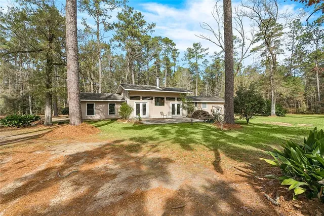 $310,000 | 33001 Horseshoe Road North, Independence, LA 70443