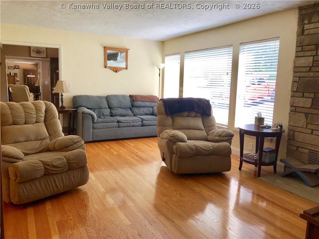 5284 Charleston Road Ripley, WV 25271 - Photo 4 of 19 Gallery Image 4