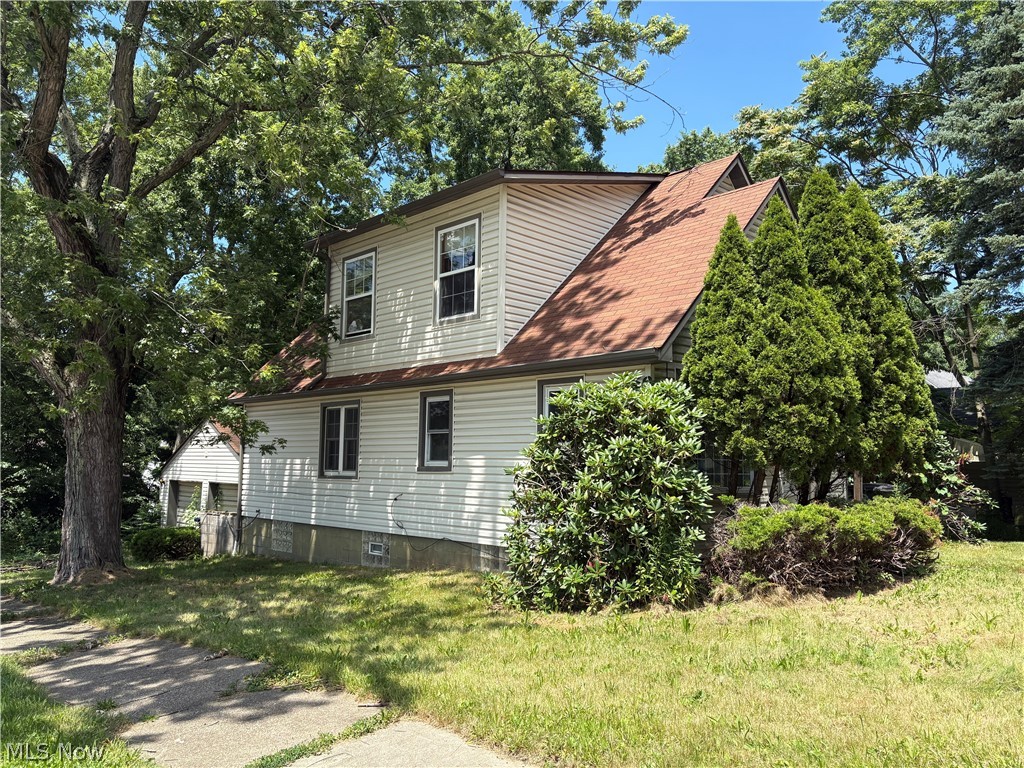 438 Baldwin Road Akron, OH 44312 - Photo 2 of 18