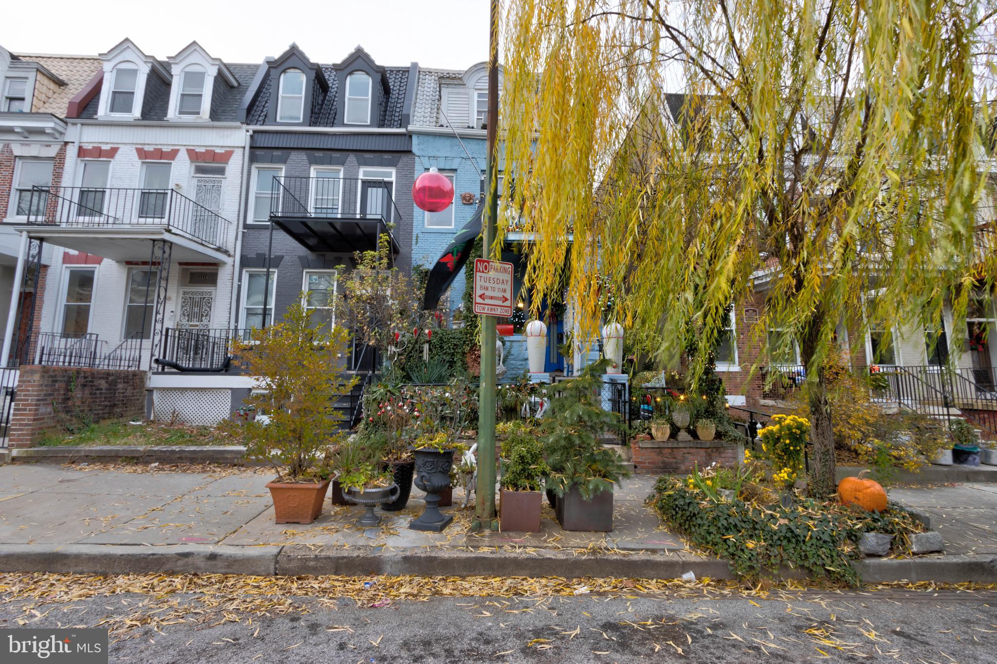 2414 Callow Avenue Baltimore, MD 21217 - Photo 3 of 42