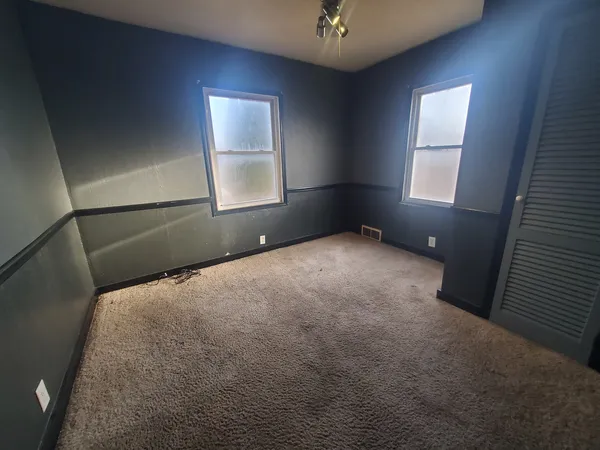 $98,000 | 2725 West 49th Street, Davenport, IA 52806