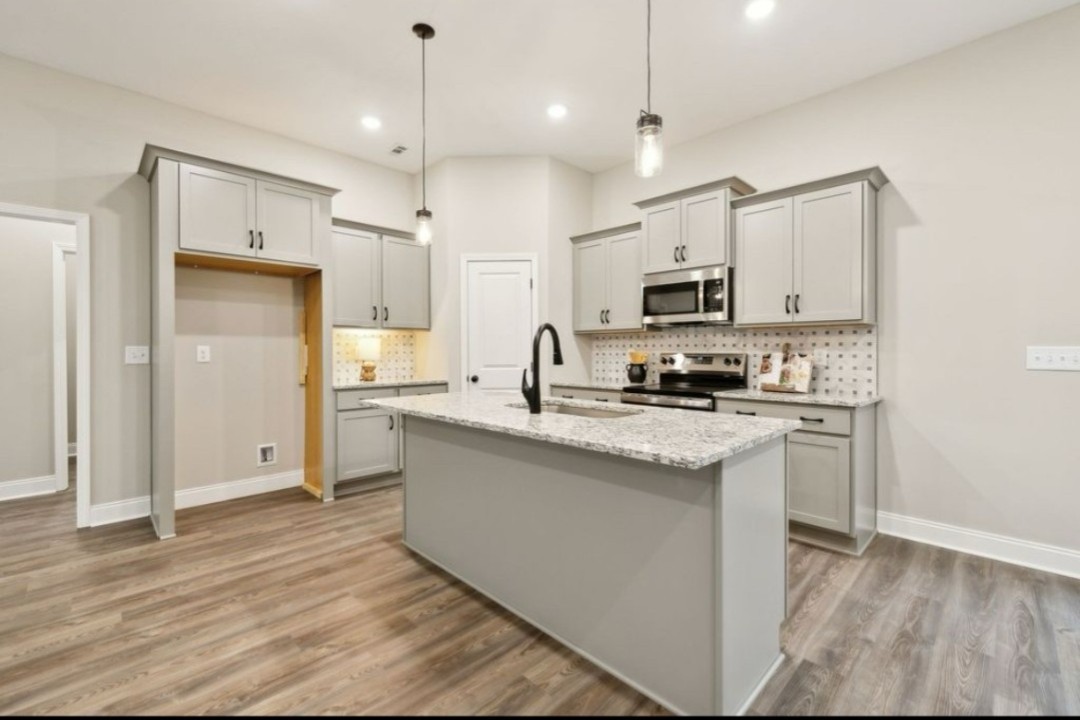 527 Hog Back Ridge Road Bethpage, TN 37022 - Photo 5 of 18