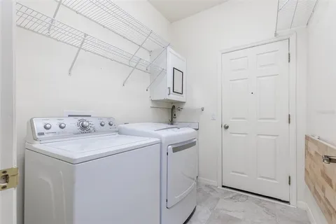 a view of a garage room