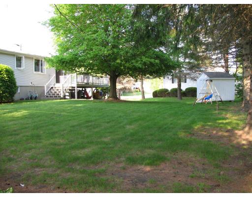 27 Plymouth Road Bellingham, MA 02019 - Photo 6 of 19 Gallery Image 6
