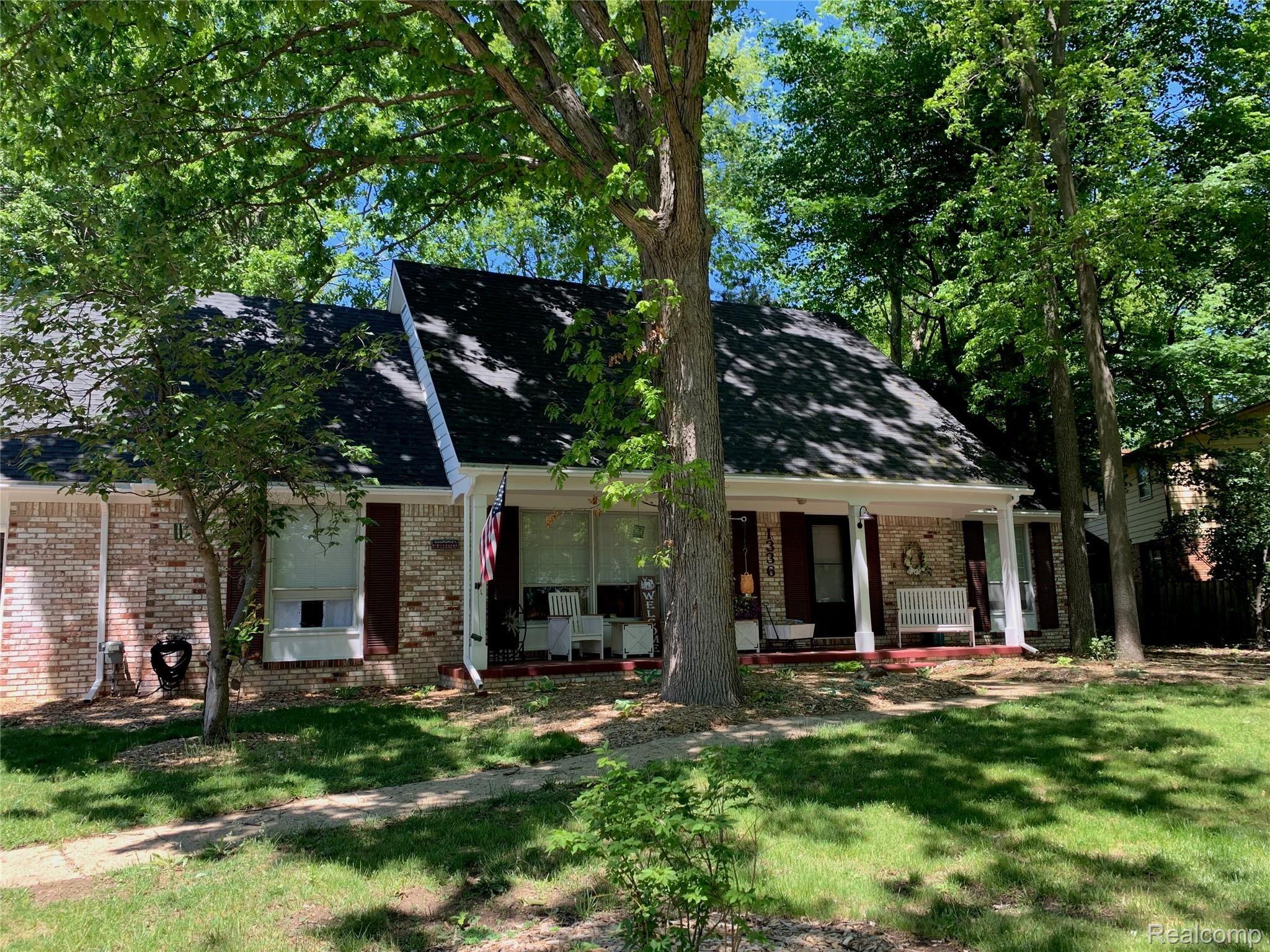 1336 Kennebec Road Grand Blanc, MI 48439 - Photo 29 of 29 IMG_1324.jpg