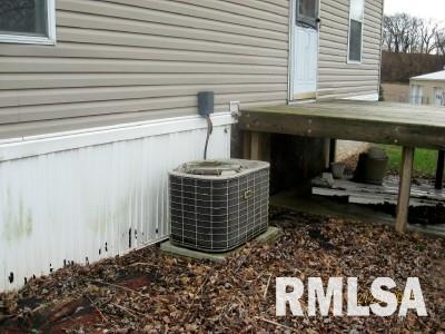 19909 Millard Road Morrison, IL 61270 - Photo 22 of 24