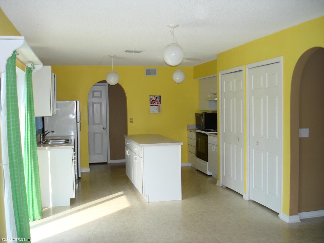 7434 High Bluff Road North Jacksonville, FL 32244 - Photo 3 of 9 kitchen