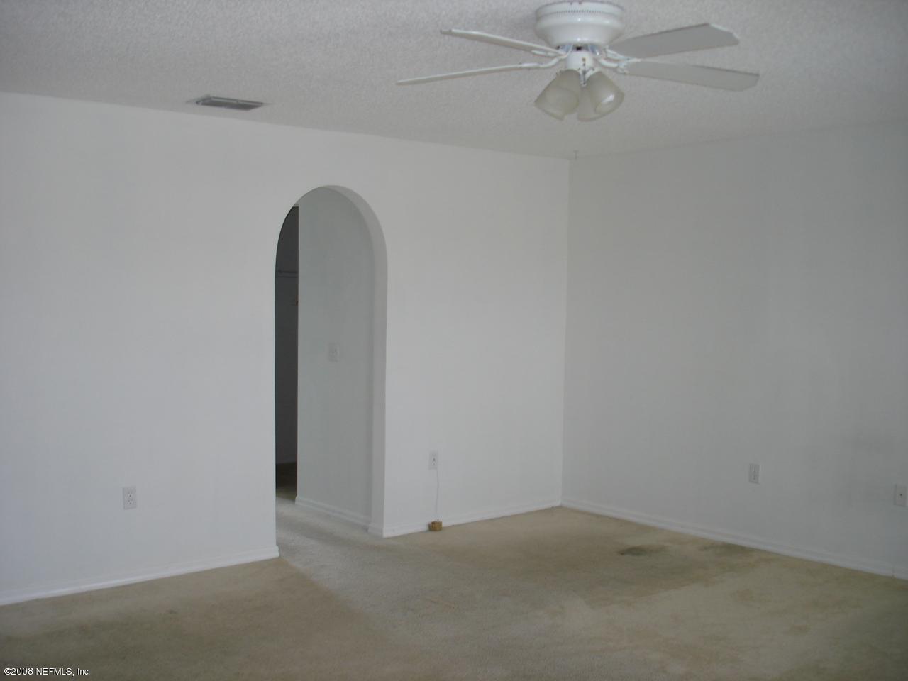 7434 High Bluff Road North Jacksonville, FL 32244 - Photo 5 of 9 master bedroom