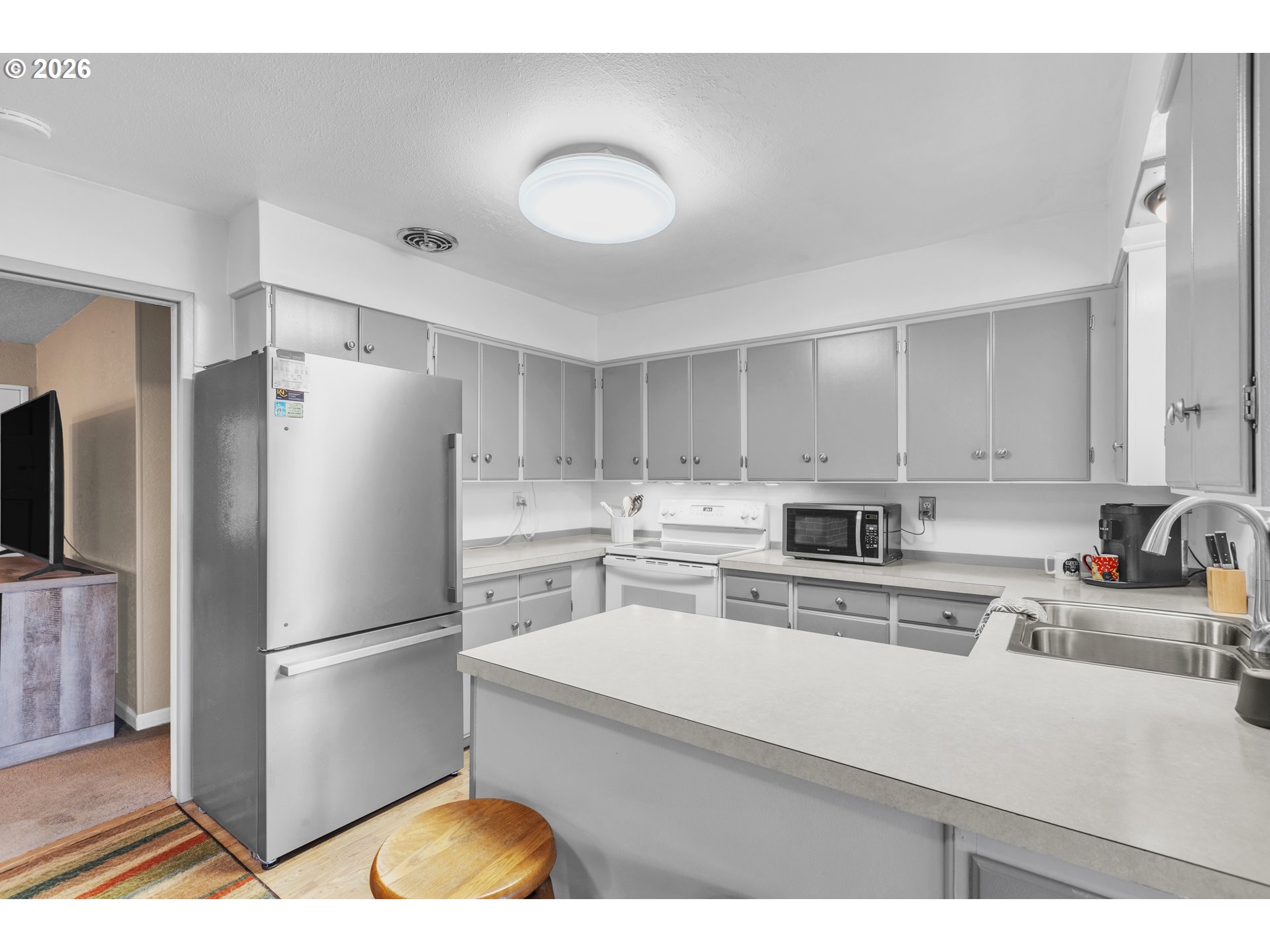 2035 Nonpareil Road Sutherlin, OR 97479 - Photo 11 of 48 Kitchen