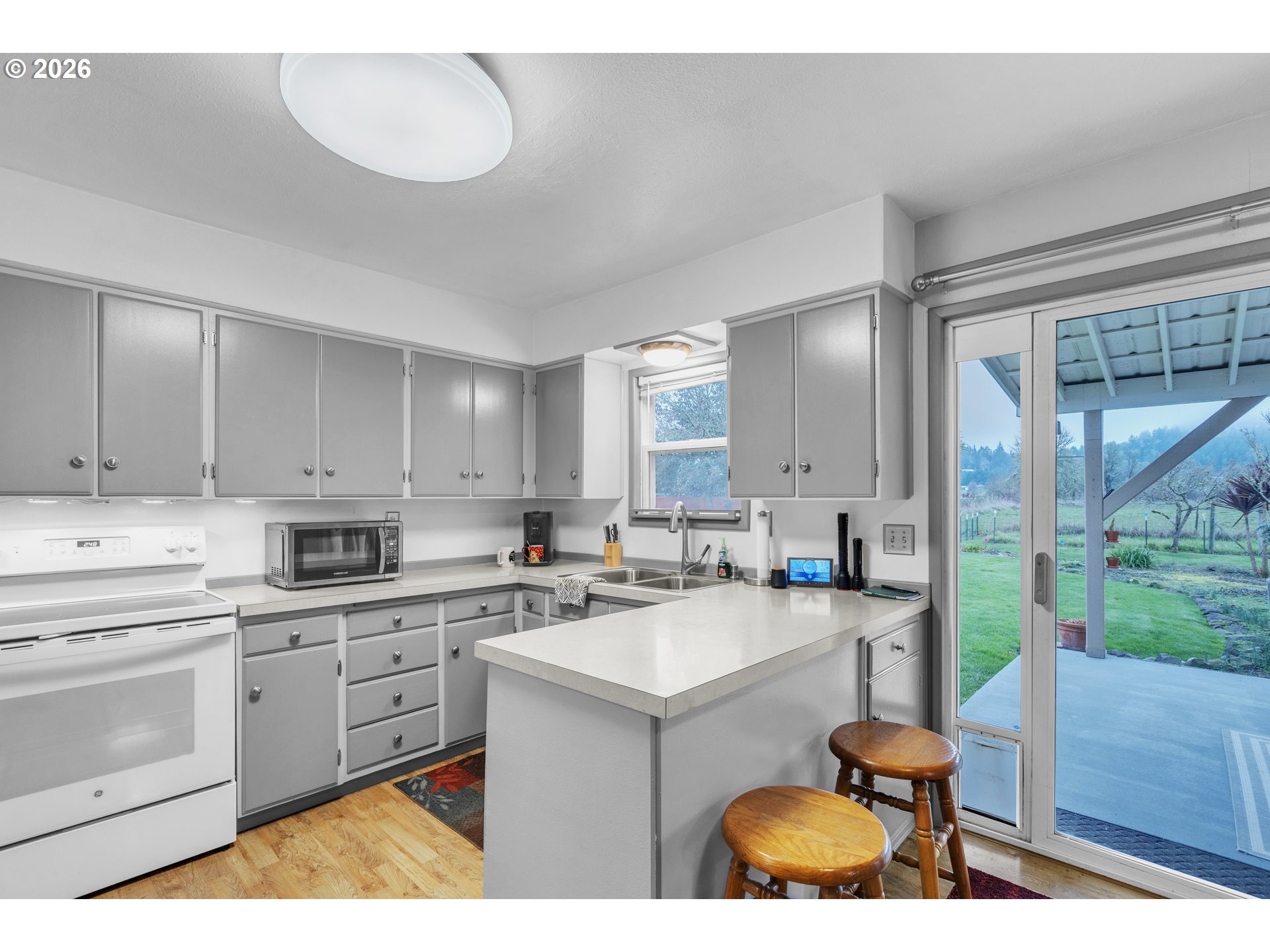2035 Nonpareil Road Sutherlin, OR 97479 - Photo 13 of 48 Kitchen