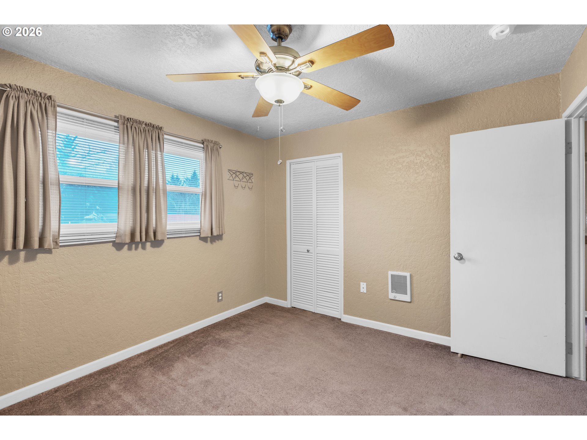 2035 Nonpareil Road Sutherlin, OR 97479 - Photo 23 of 48 Bedroom