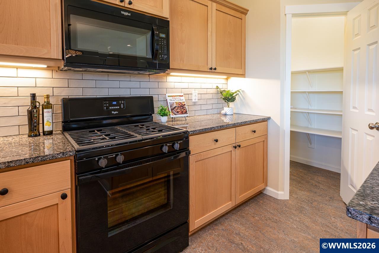 2501 Southwest Wolverine Drive Corvallis, OR 97333 - Photo 13 of 38